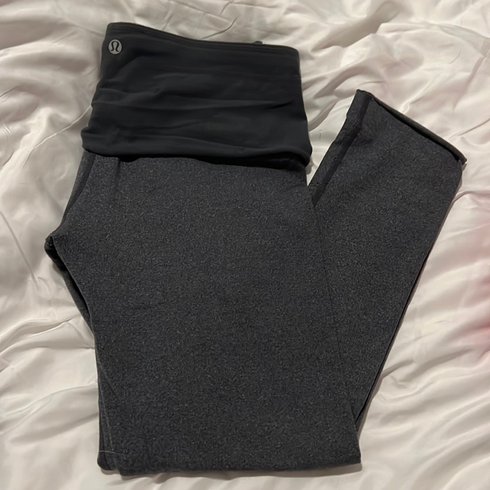 lululemon older style tights.